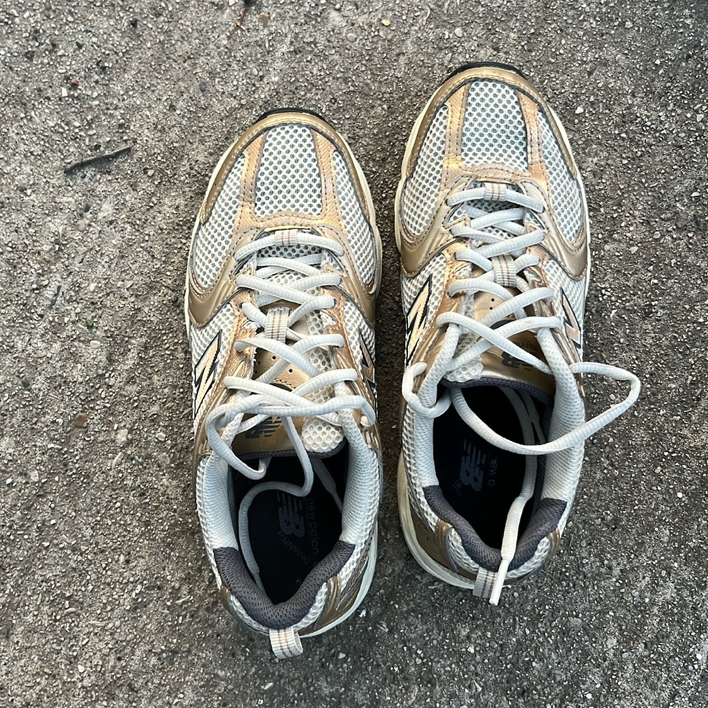 Women’s New Balance 530